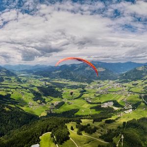 Kössen von Oben beim Gleitschirmfliegen