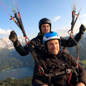 Tandemflug Garmisch - das Zugspitzmassiv