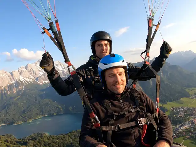 Tandemflug Garmisch - das Zugspitzmassiv